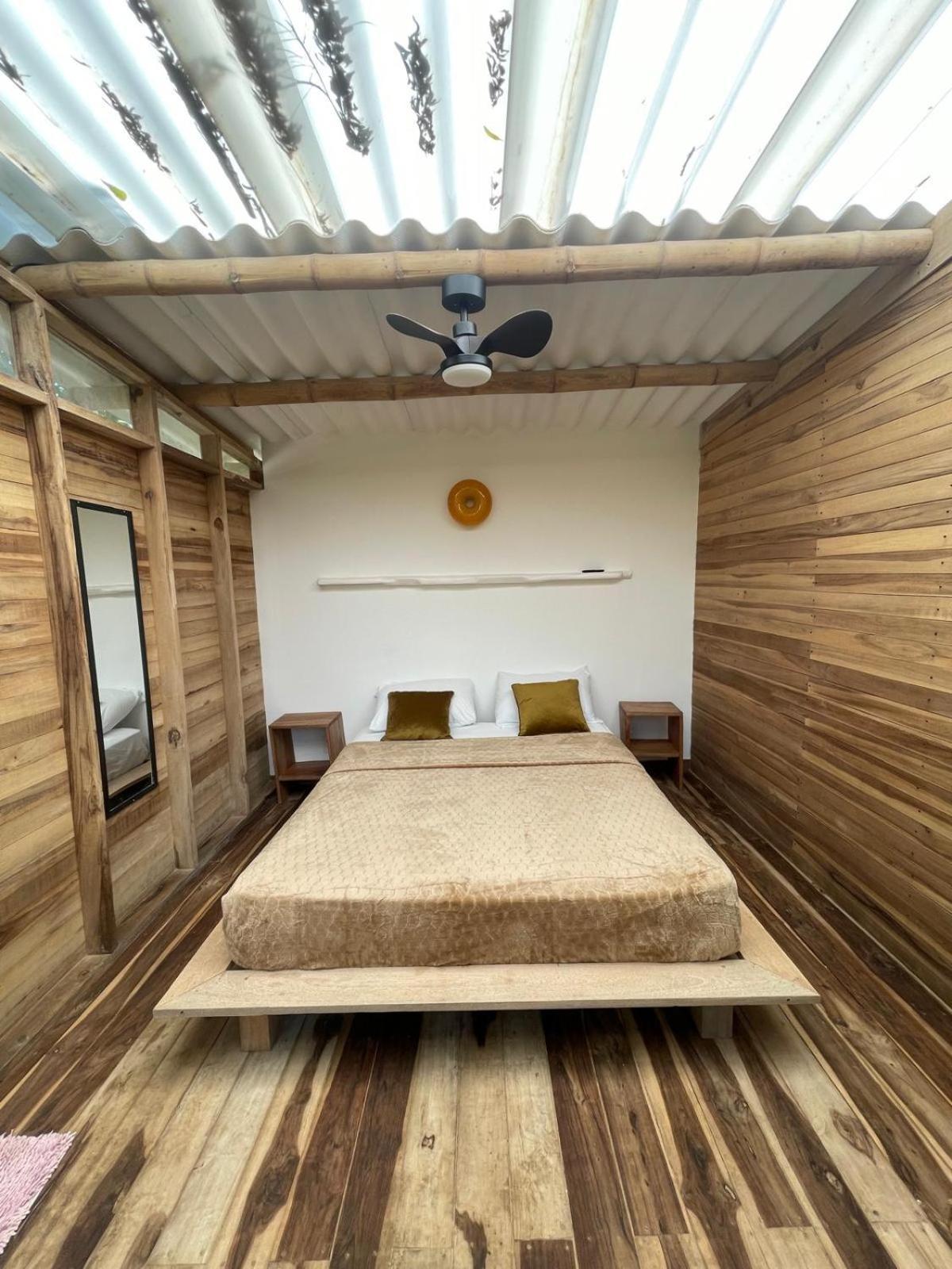 La Mona Eco Cabins Palomino Eksteriør bilde